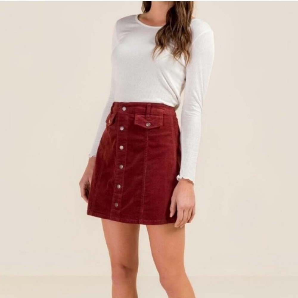 ⭐ 2/$10 Mossimo Red Corduroy Mini Skirt